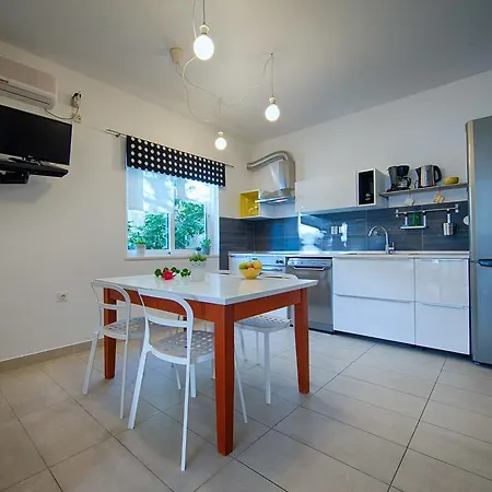 Zambarlin Apartment *