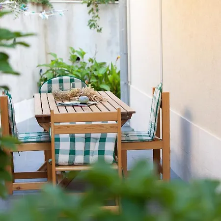 Zambarlin Apartment