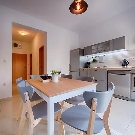 Zambarlin Apartment