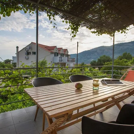Zambarlin Apartment Komiza