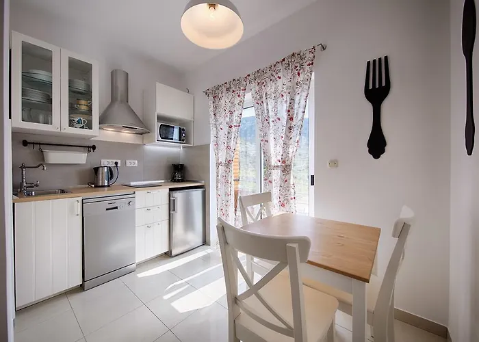 Zambarlin Apartman Komiza