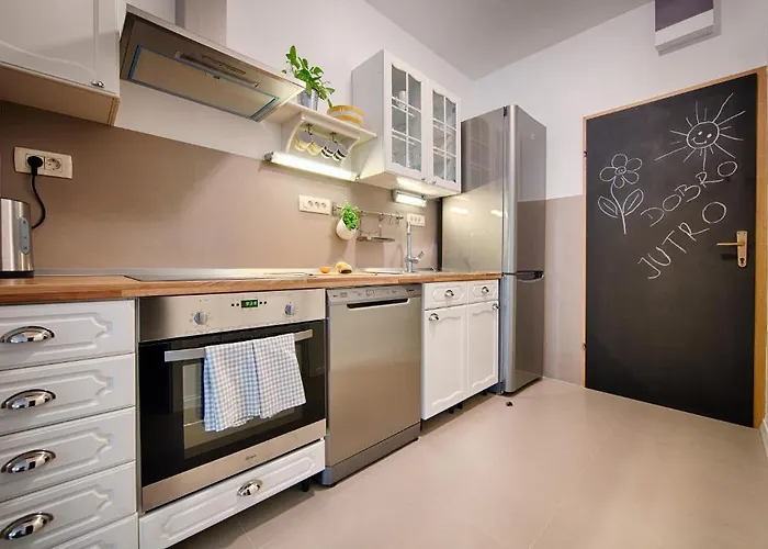 Apartman Zambarlin Komiza